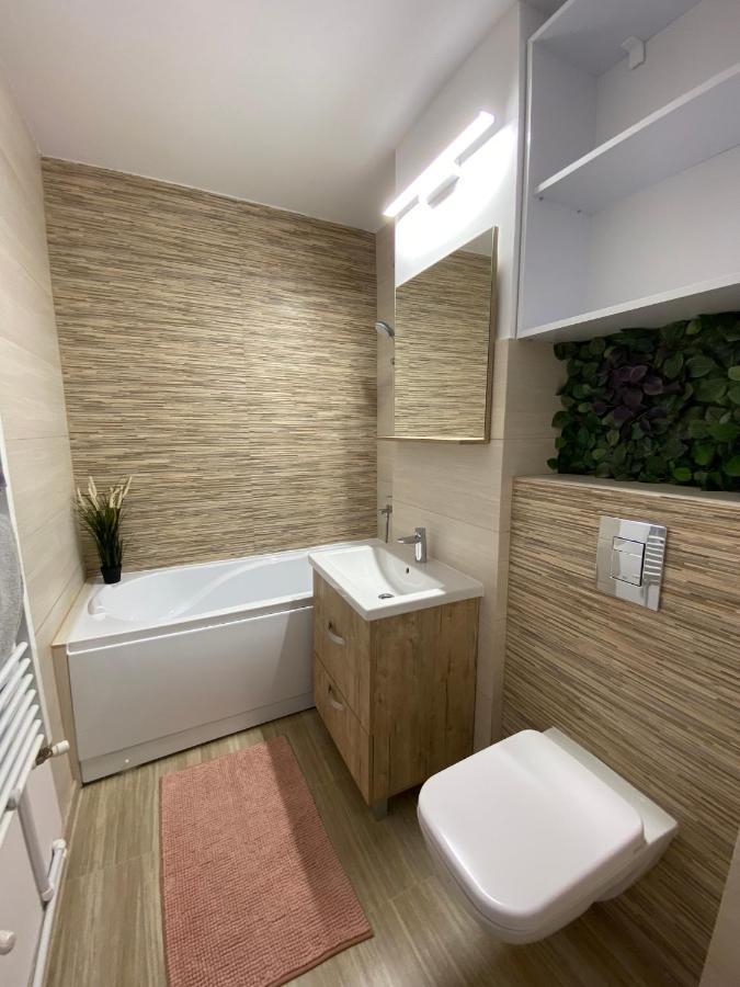 Grove Apartment Buzau Exterior photo