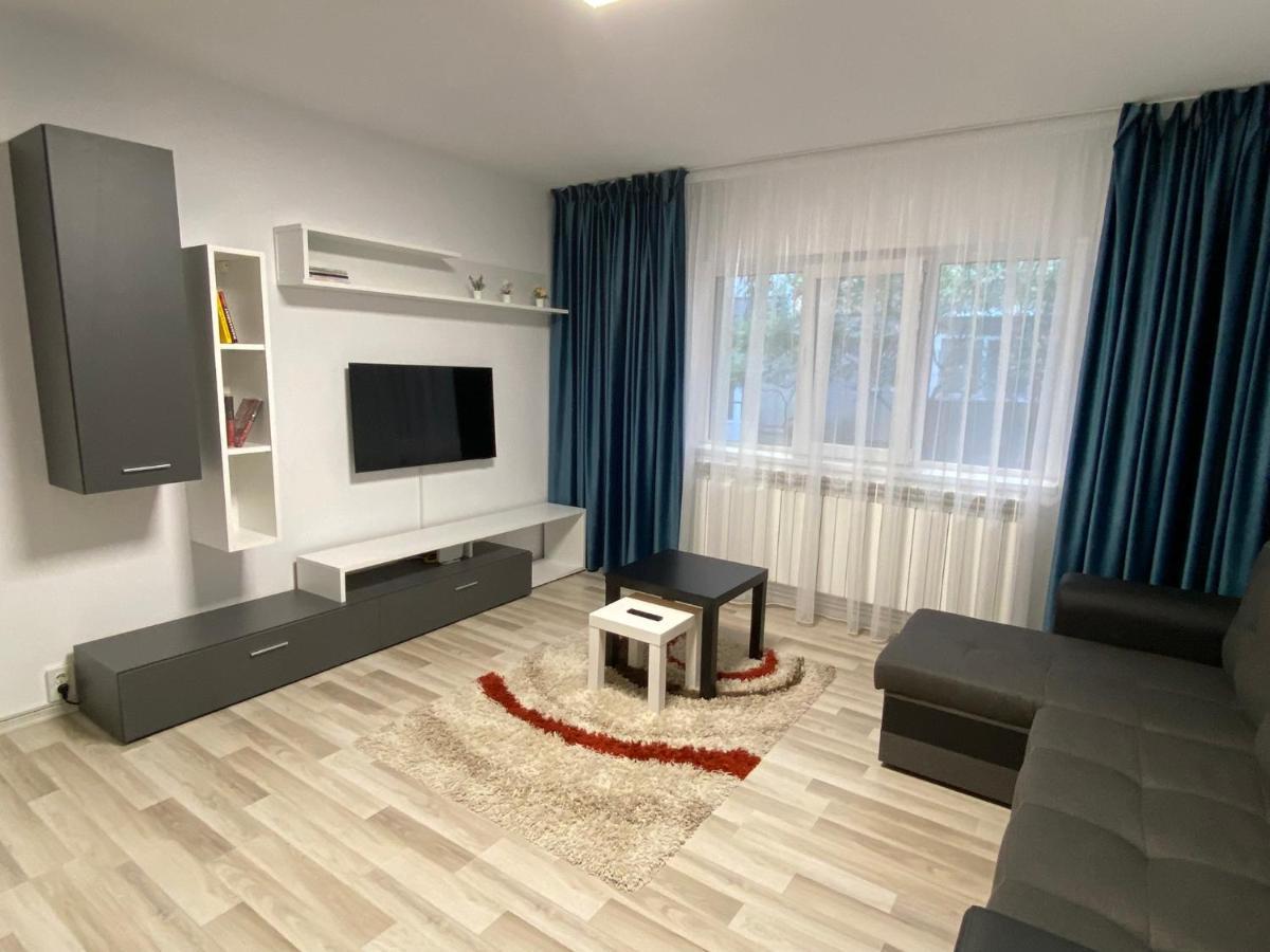 Grove Apartment Buzau Exterior photo